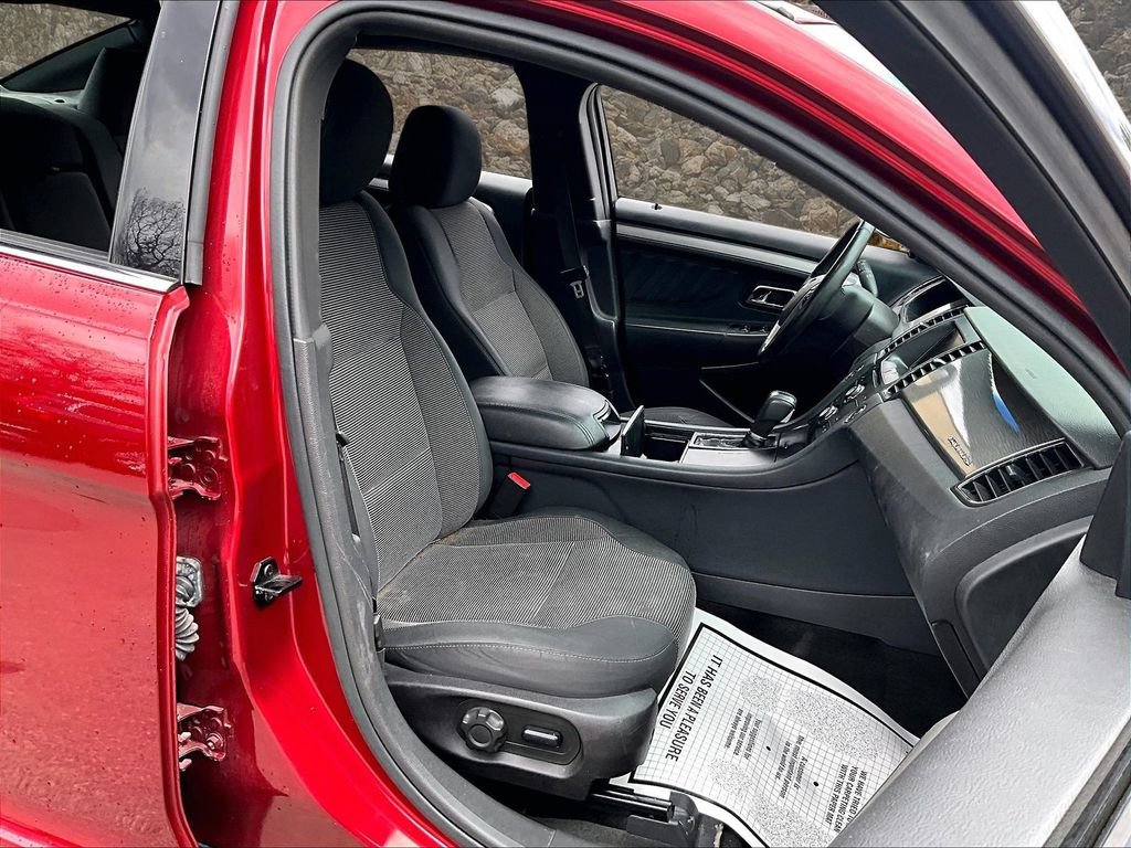 Used 2015 Ford Taurus SEL w/ Equipment Group 201A image 7