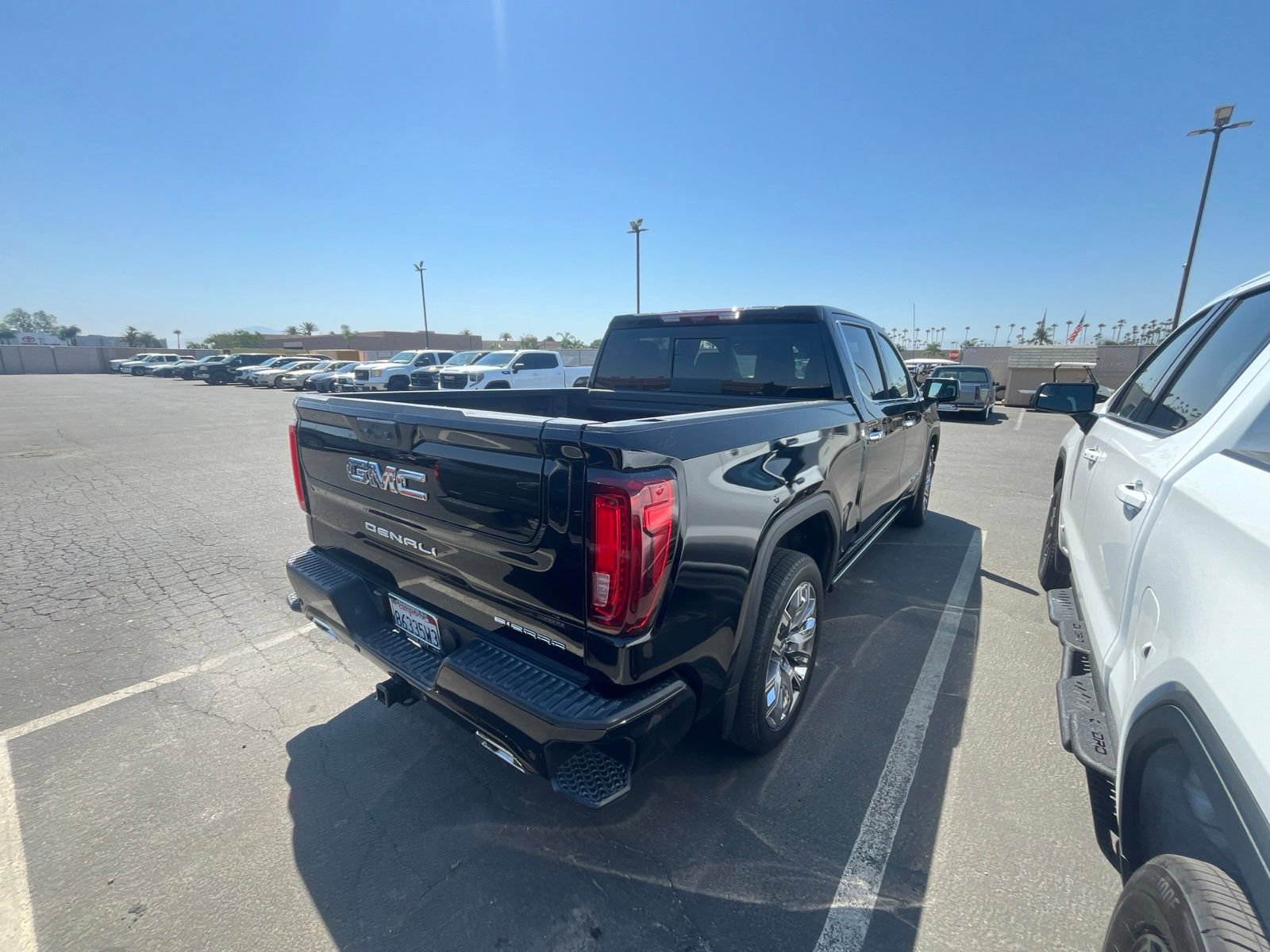 Used 2024 GMC Sierra 1500 Denali AWD/4WD image 4