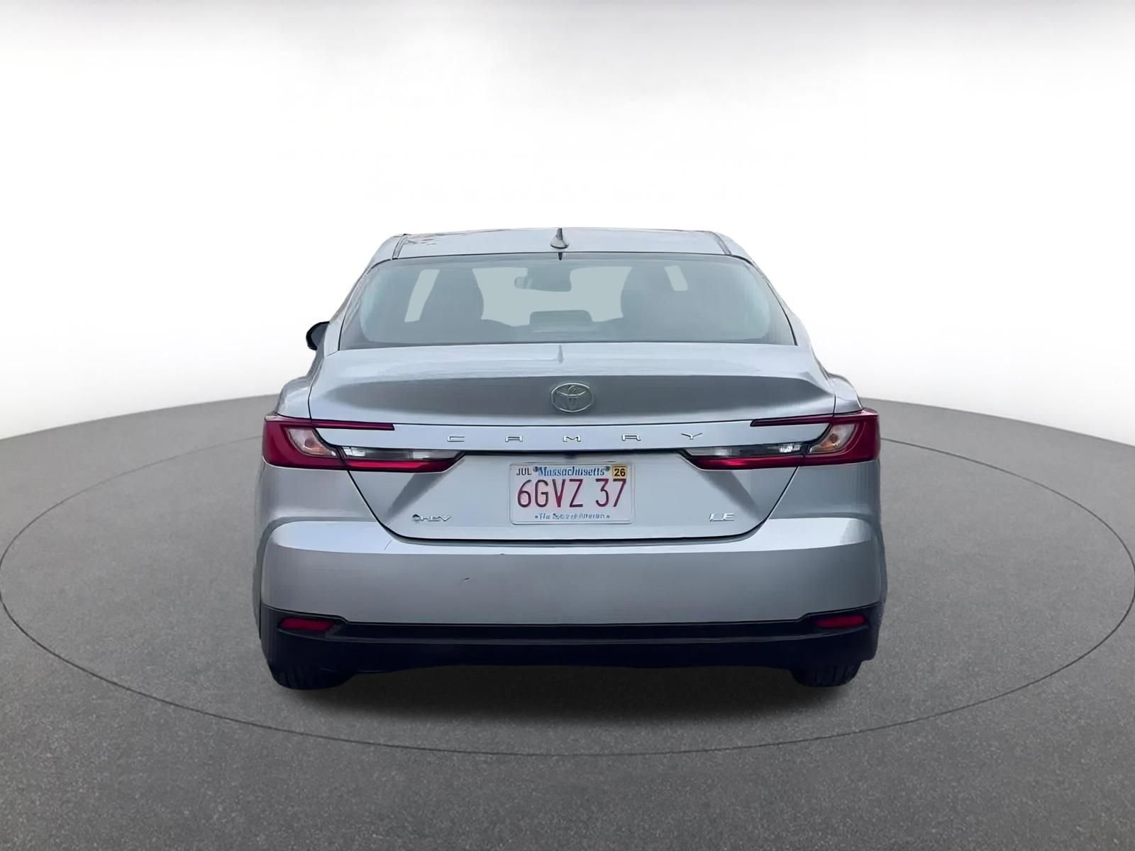 Used 2025 Toyota Camry LE image 12