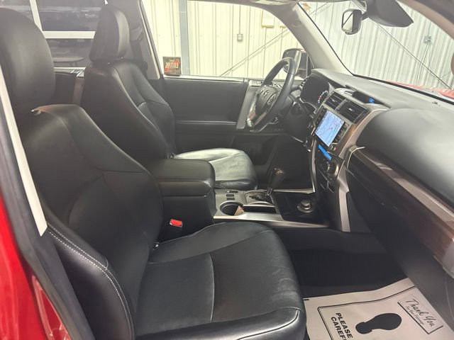 Used 2022 Toyota 4Runner Limited AWD/4WD image 26