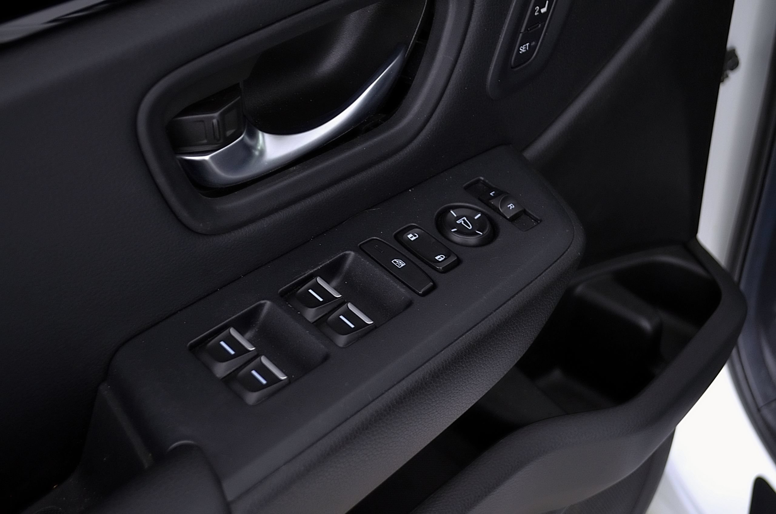 Used 2025 Honda Pilot EX-L image 17