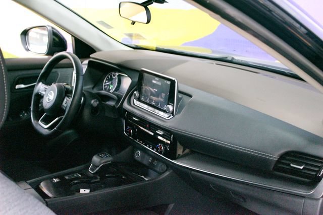 Used 2021 Nissan Rogue SV FWD image 12