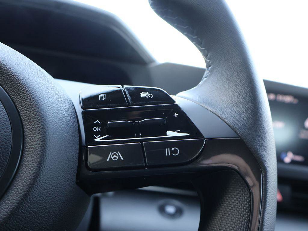 New 2026 Hyundai Elantra Sport image 29