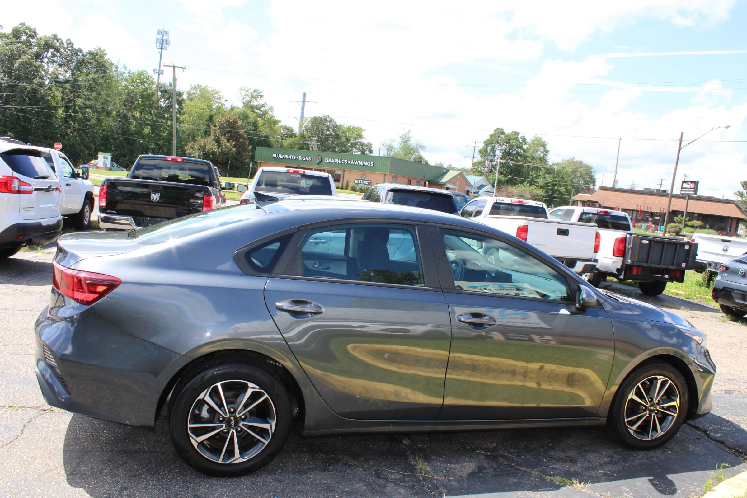 Used 2024 Kia Forte LXS FWD image 6