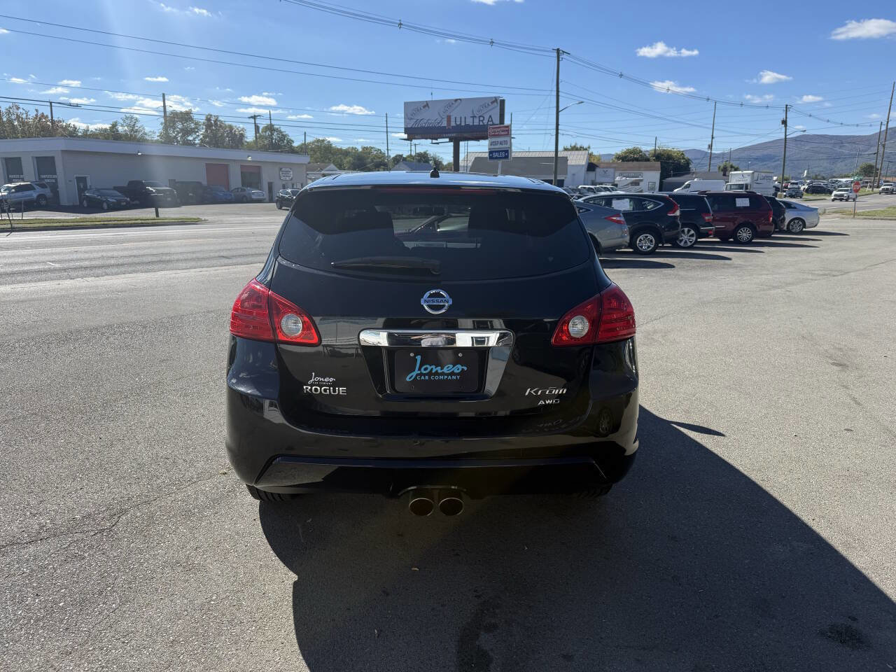 Used 2011 Nissan Rogue S Krom Edition image 7