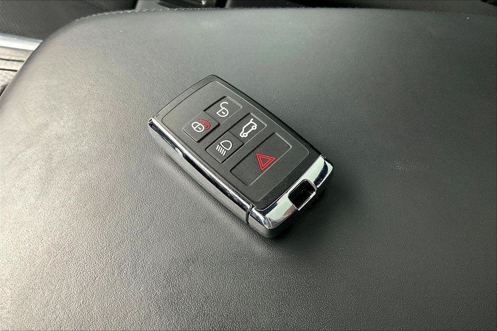 Used 2022 Land Rover Range Rover Sport HST AWD/4WD image 34