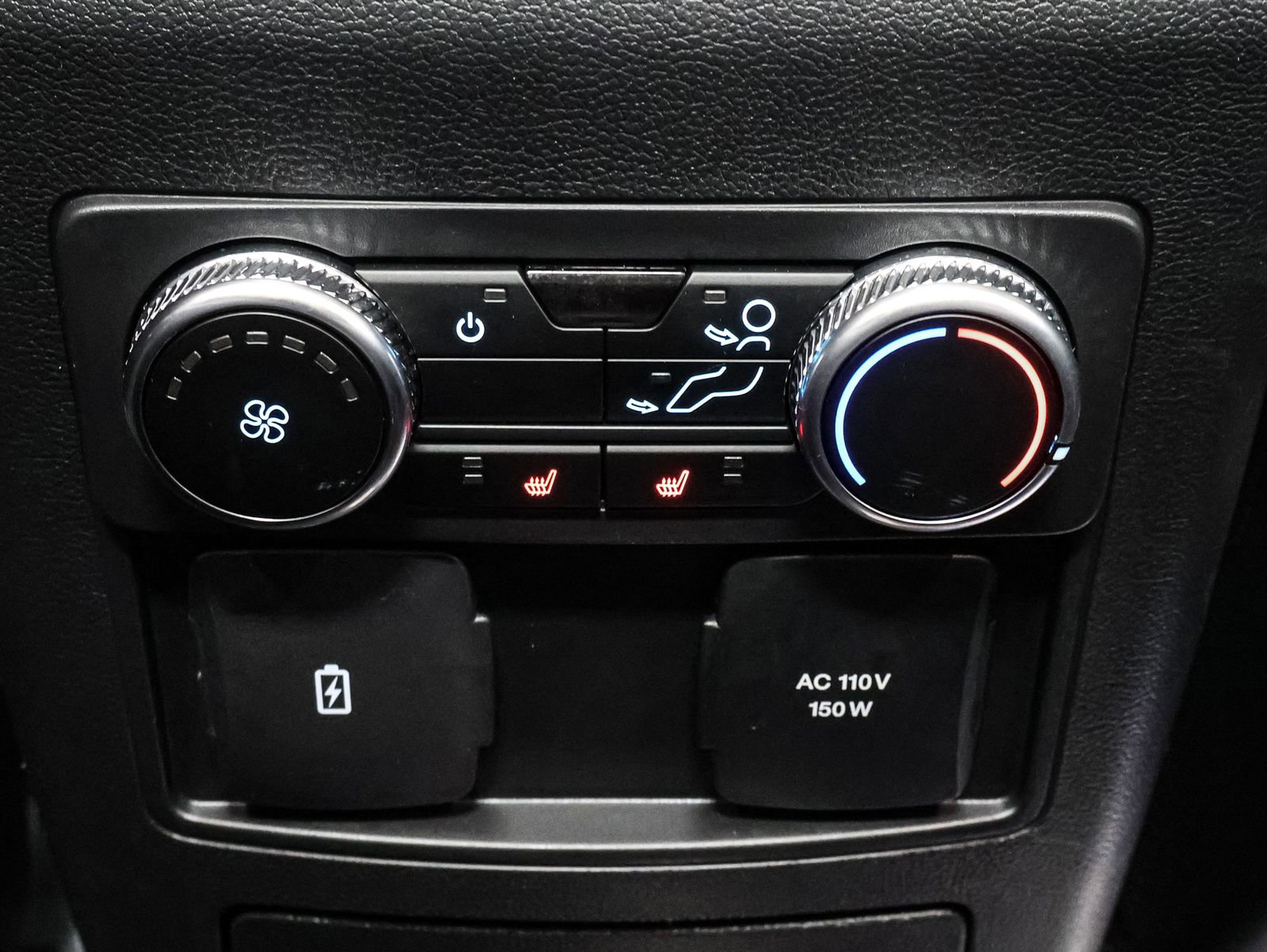 Used 2023 Ford Explorer Limited w/ Equipment Group 301A image 24