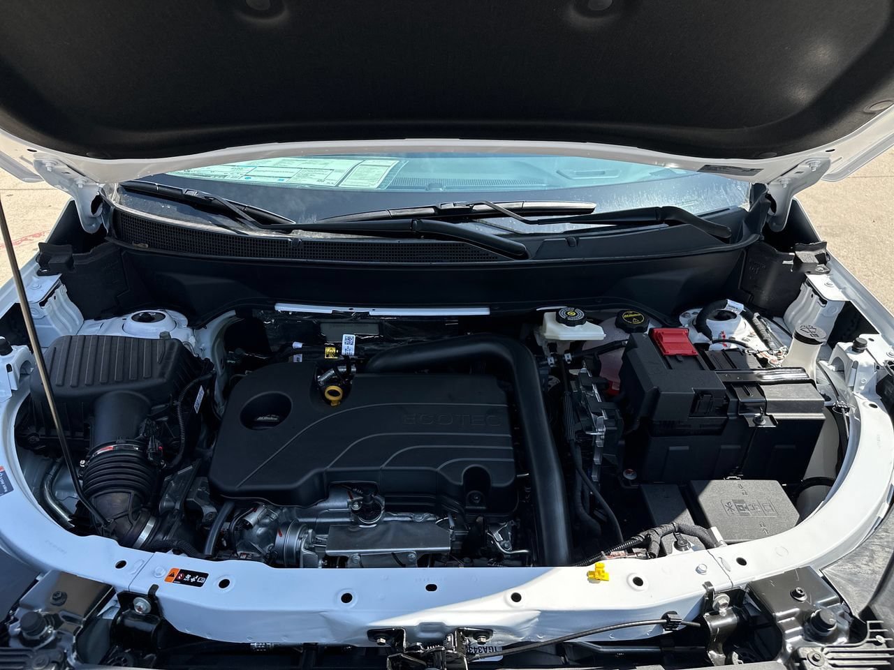 New 2027 Chevrolet Equinox LT w/ Convenience Package II FWD image 22