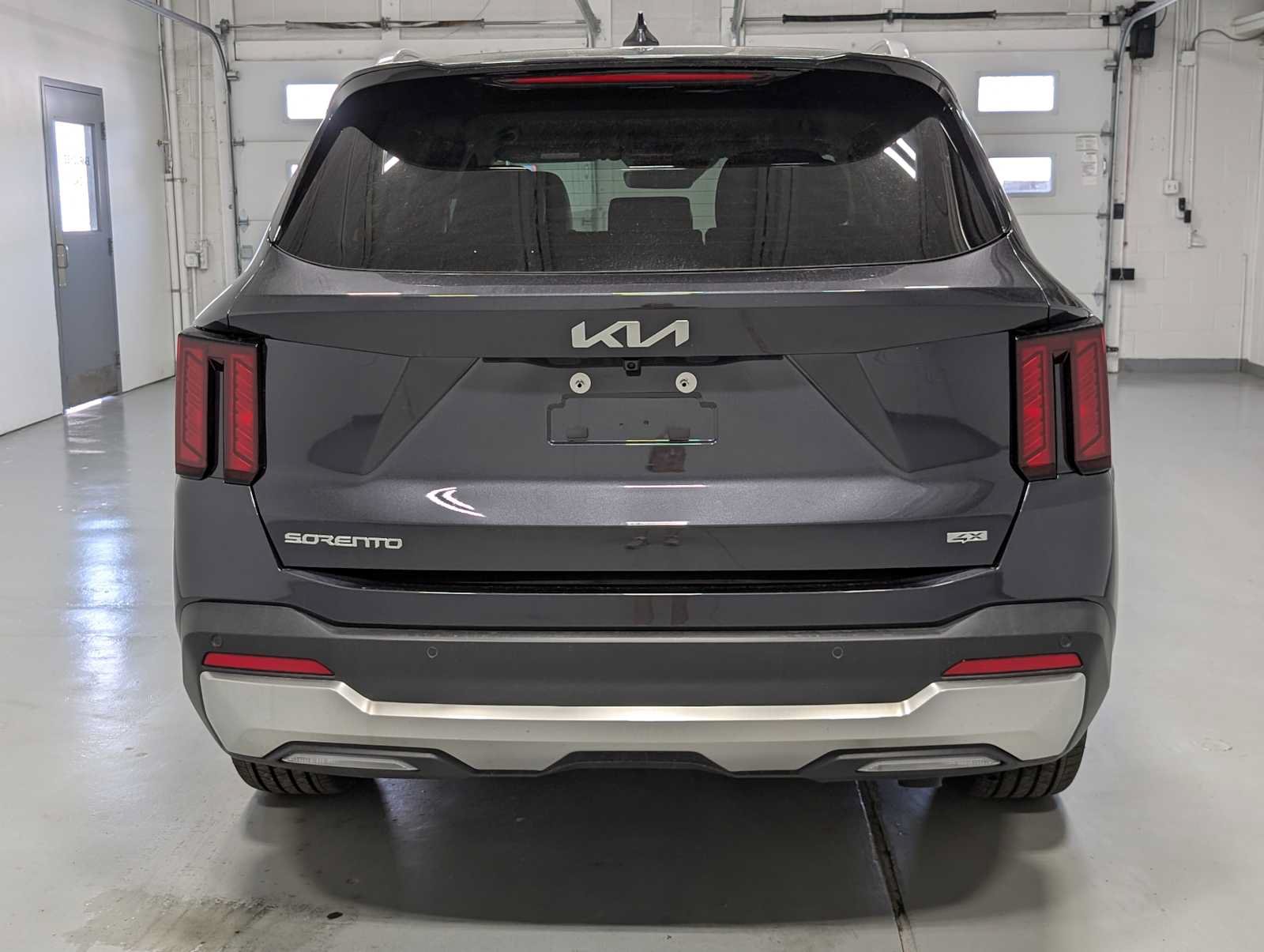 Certified 2026 Kia Sorento EX AWD/4WD image 9
