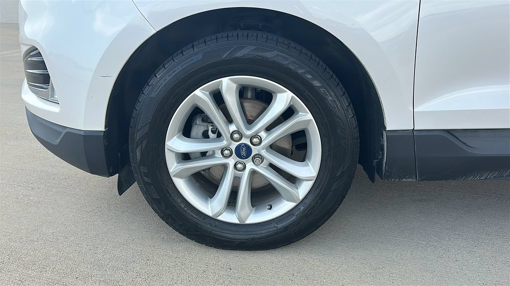 Used 2019 Ford Edge SEL w/ Equipment Group 201A FWD image 6