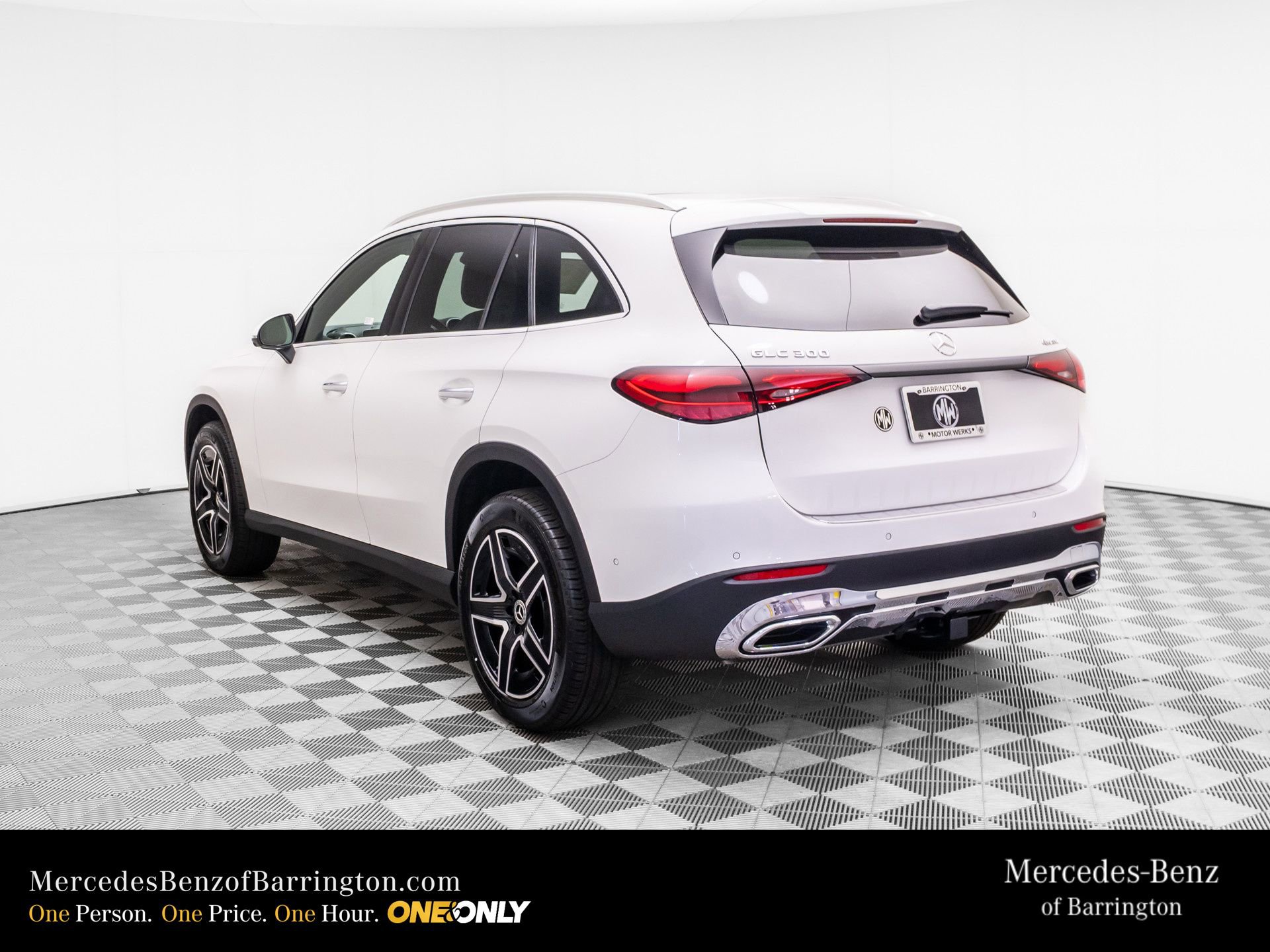 New 2026 Mercedes-Benz GLC 300 4MATIC image 3