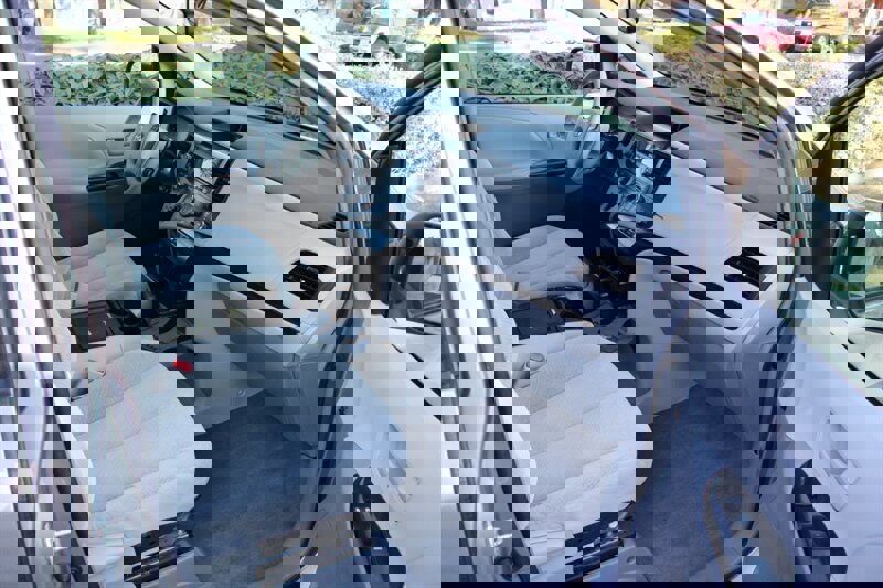 Used 2011 Toyota Sienna LE image 14