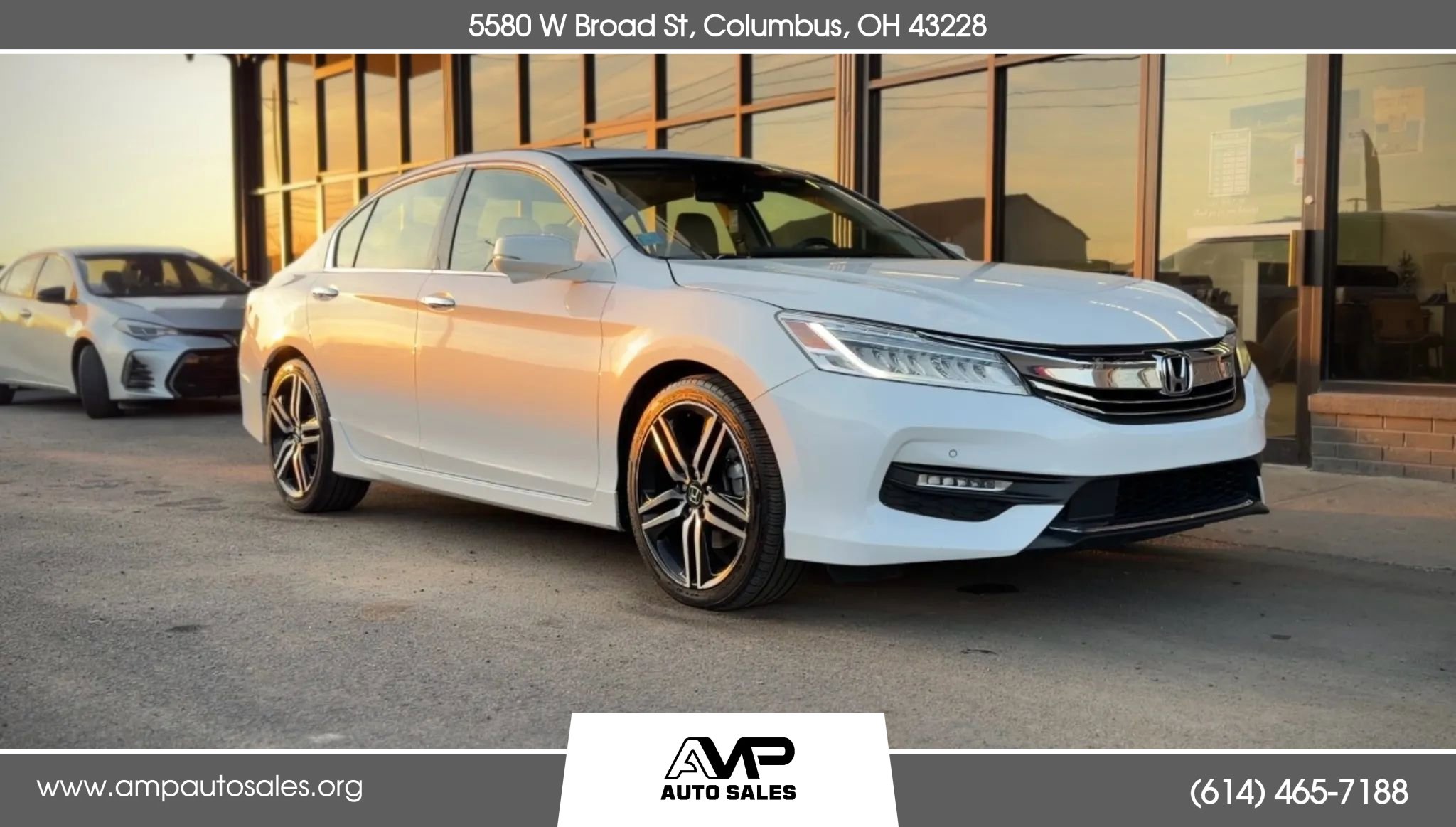 Used 2017 Honda Accord Touring image 1