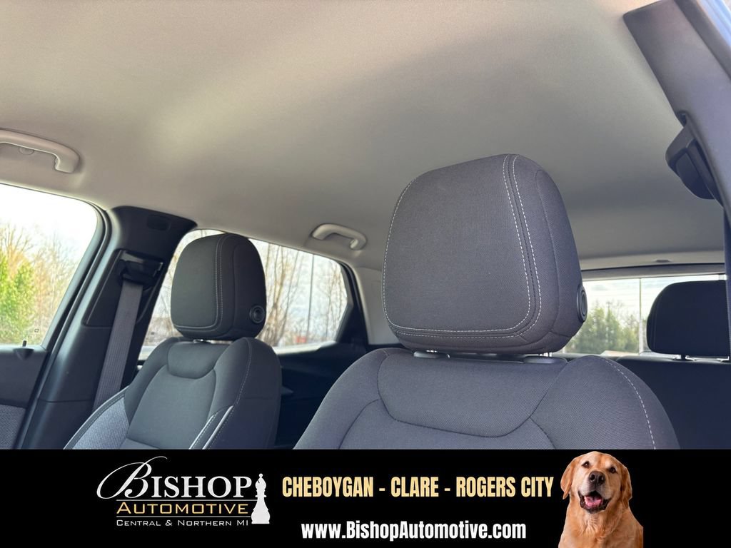 Used 2025 Chevrolet TrailBlazer LT AWD/4WD image 22