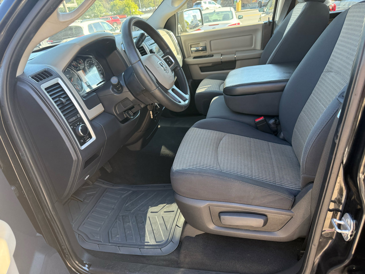 Used 2009 Dodge Ram 1500 Truck SLT image 34