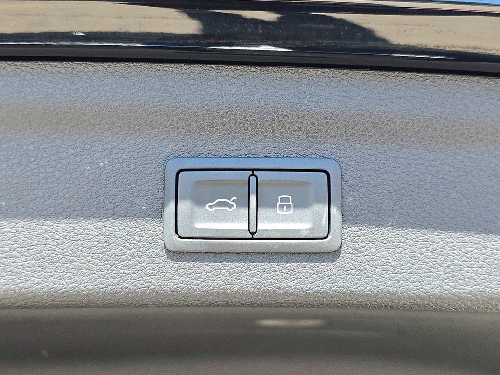 Certified 2024 Audi Q3 2.0T Premium Plus image 13