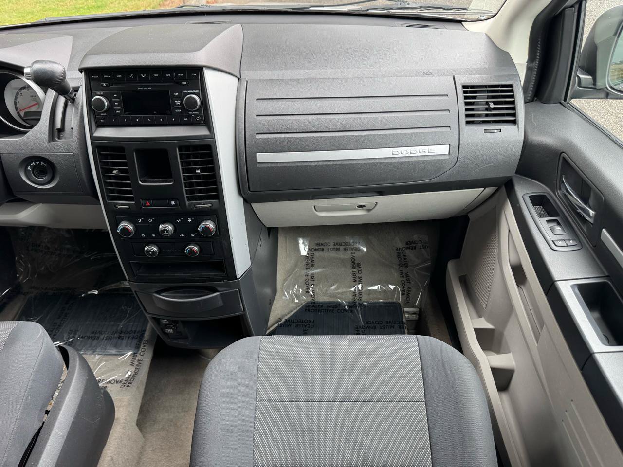 Used 2008 Dodge Grand Caravan SXT FWD image 22