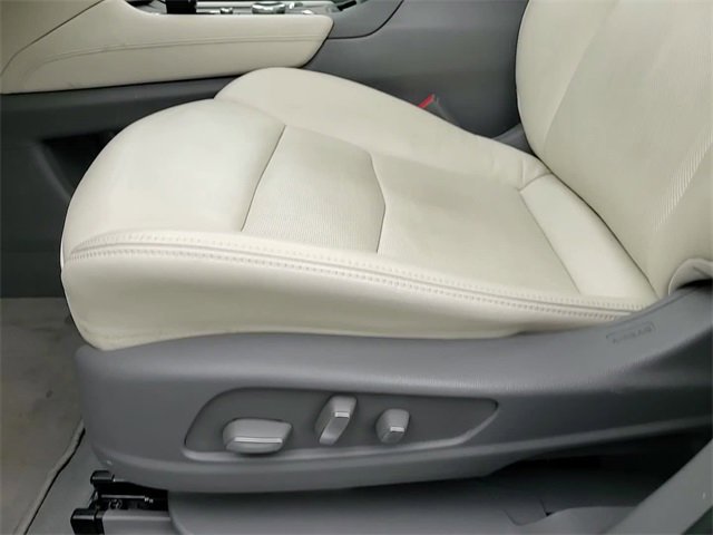 Certified 2022 Cadillac XT6 Premium Luxury w/ Technology Package image 14