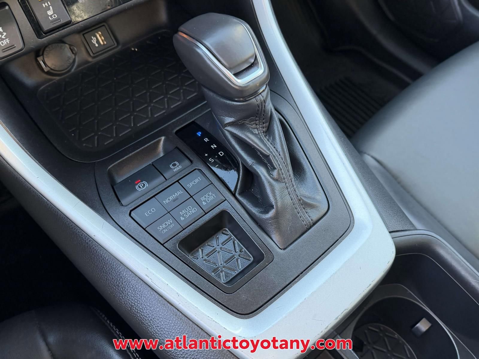 Certified 2023 Toyota RAV4 XLE Premium AWD/4WD image 24