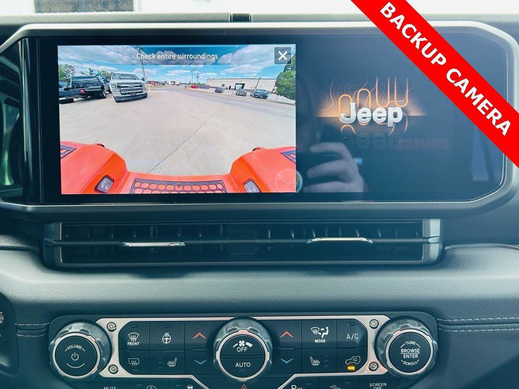 New 2025 Jeep Gladiator Sport w/ Premium Package image 11