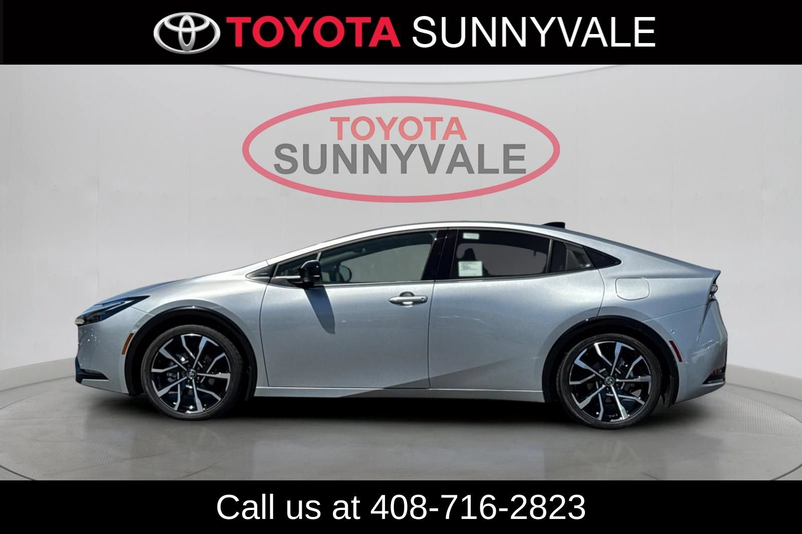 Used 2026 Toyota Prius Plug-In Hybrid w/ Limited Premium Package FWD image 6