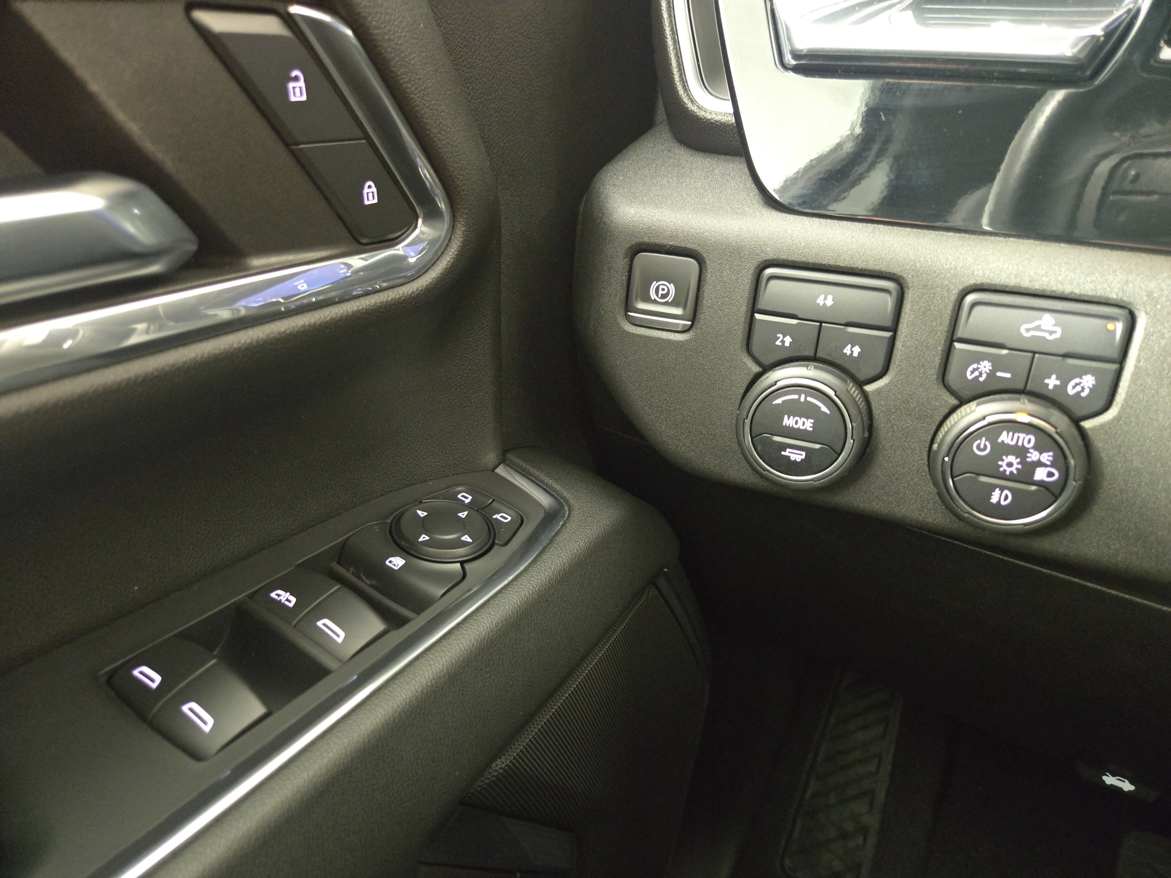 Certified 2024 Chevrolet Silverado 3500 LT w/ Convenience Package image 28