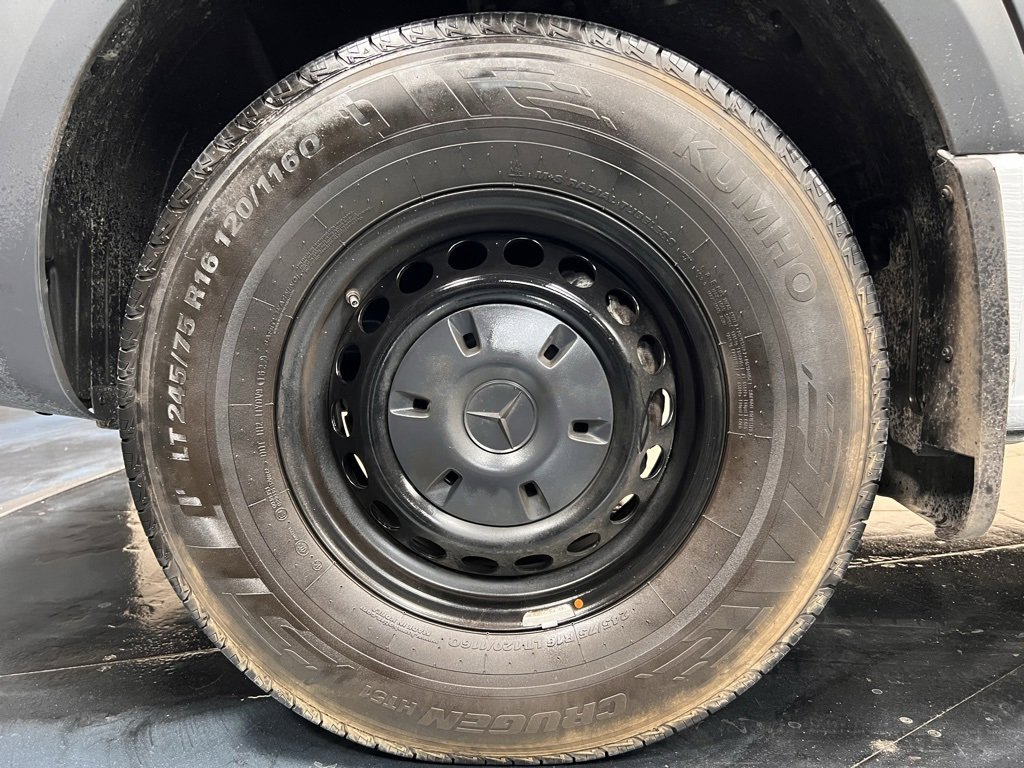 Used 2023 Mercedes-Benz Sprinter 1500 image 6