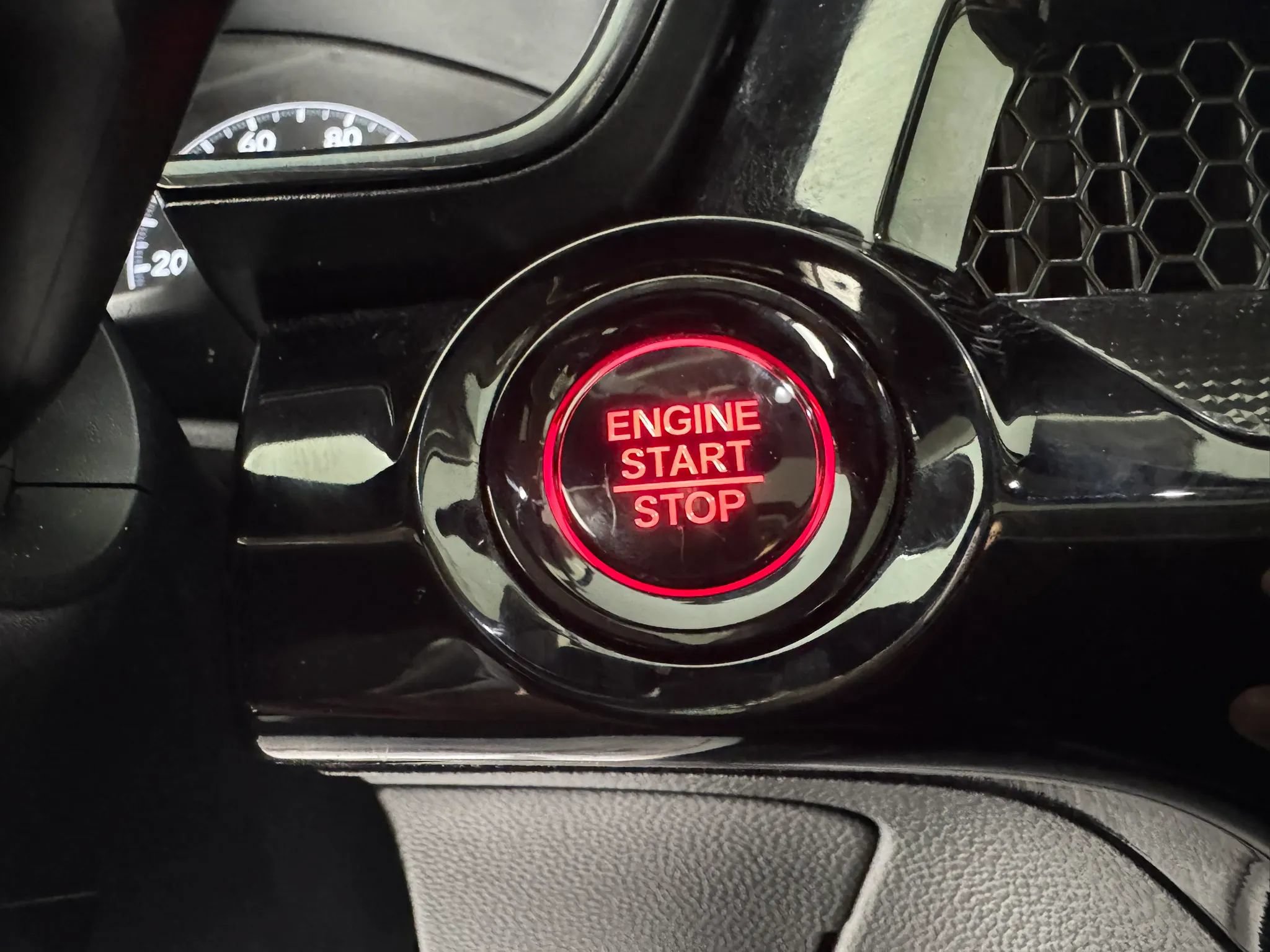 Used 2025 Honda CR-V EX-L image 17