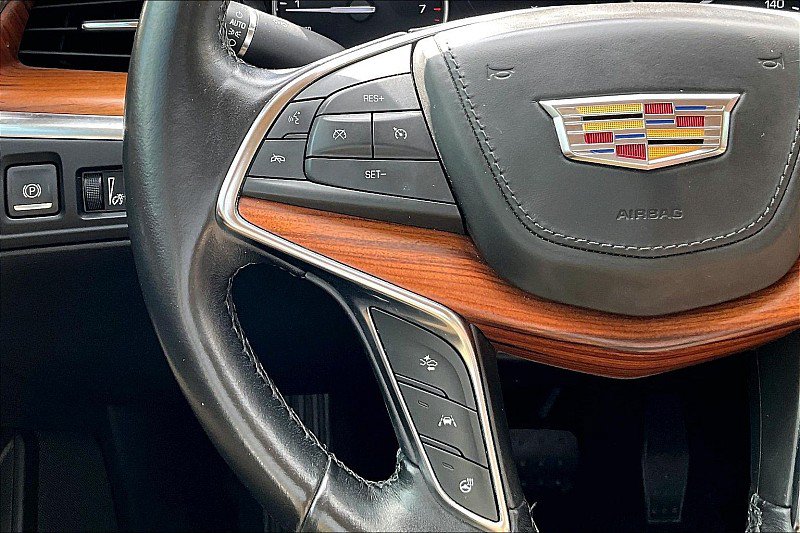 Used 2019 Cadillac XT5 Platinum AWD/4WD image 17