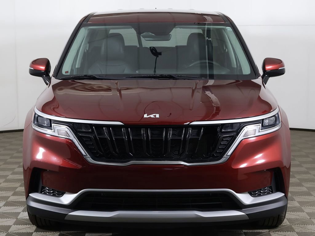 Used 2023 Kia Carnival LX image 12