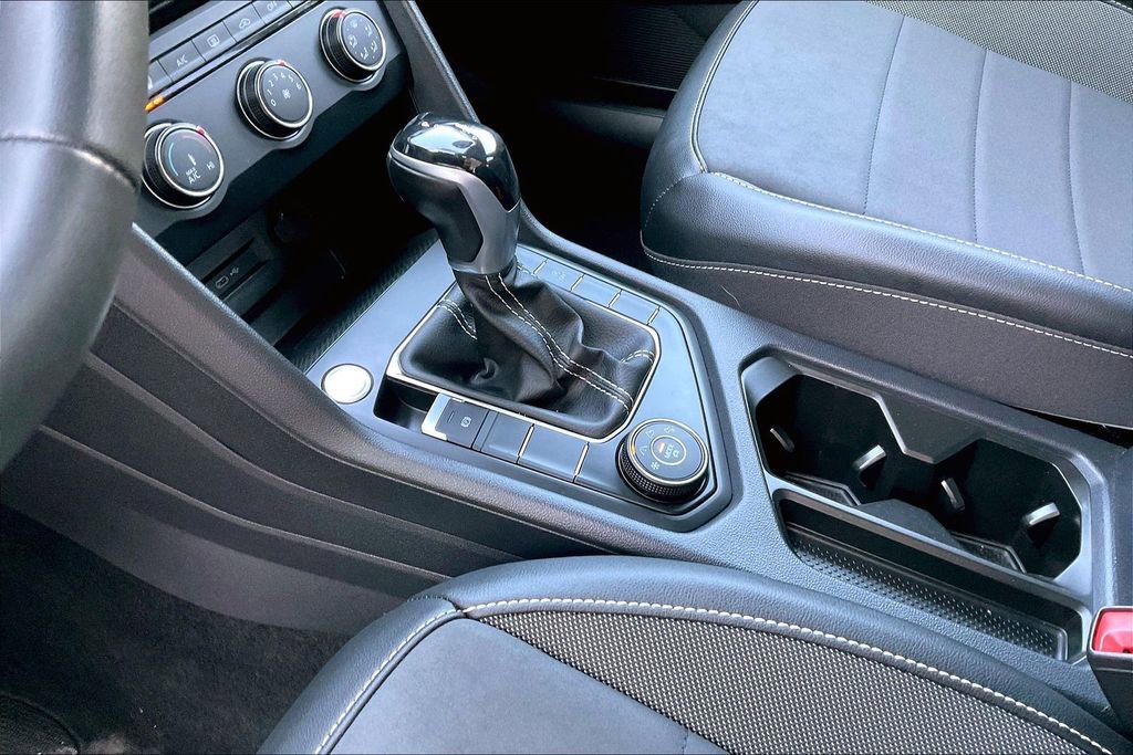 Used 2022 Volkswagen Taos SE image 18