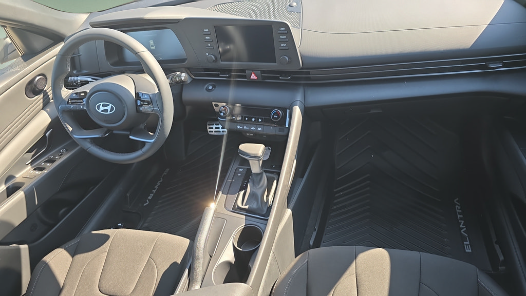 New 2026 Hyundai Elantra Sport FWD image 12