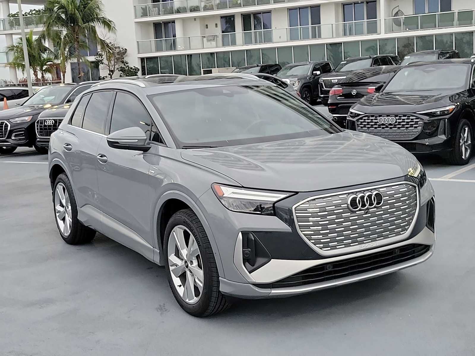 Certified 2023 Audi Q4 e-tron Premium Plus w/ Premium Plus AWD/4WD image 8