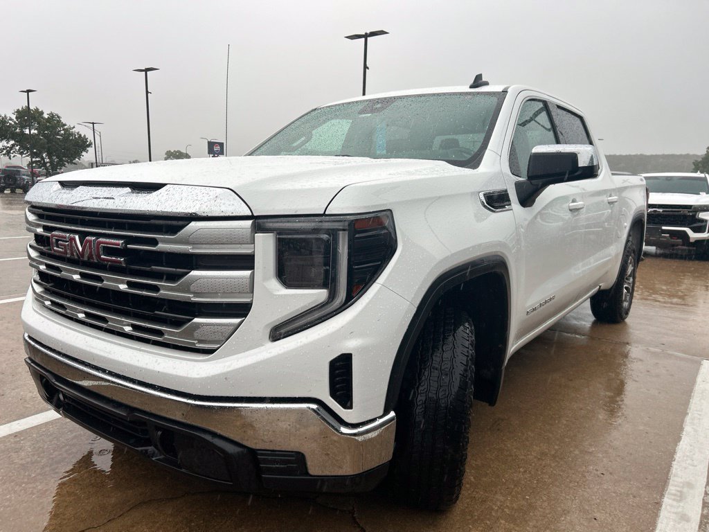 Used 2022 GMC Sierra 1500 SLE AWD/4WD image 1