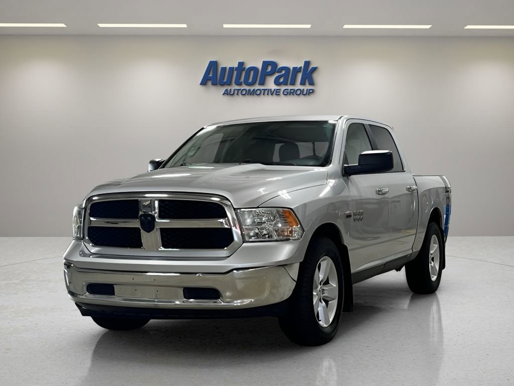 Used 2017 RAM 1500 Classic SLT image 3