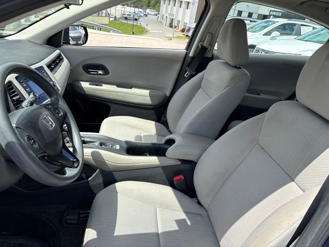 Used 2016 Honda HR-V LX image 9