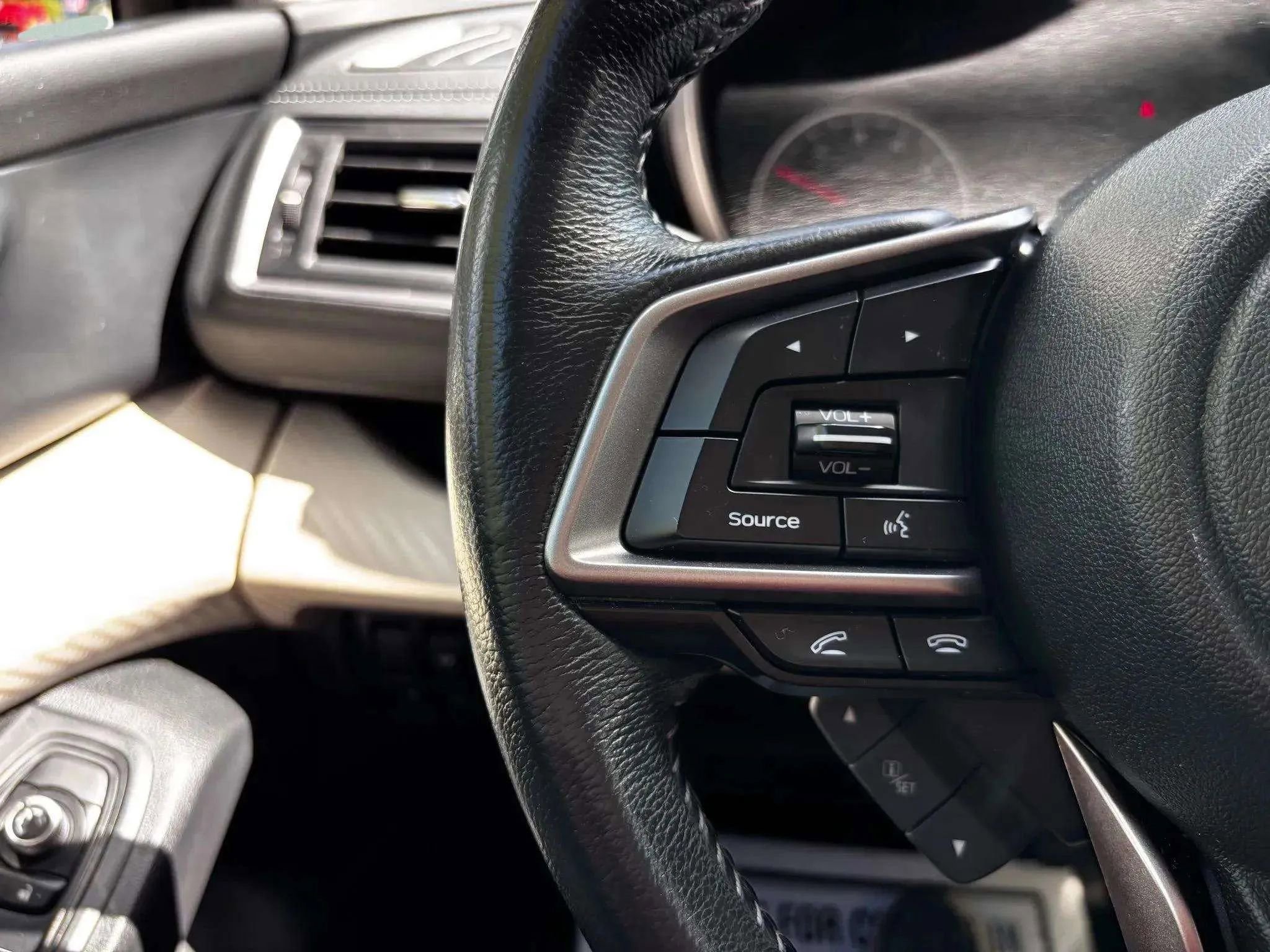 Used 2022 Subaru Ascent Premium image 26