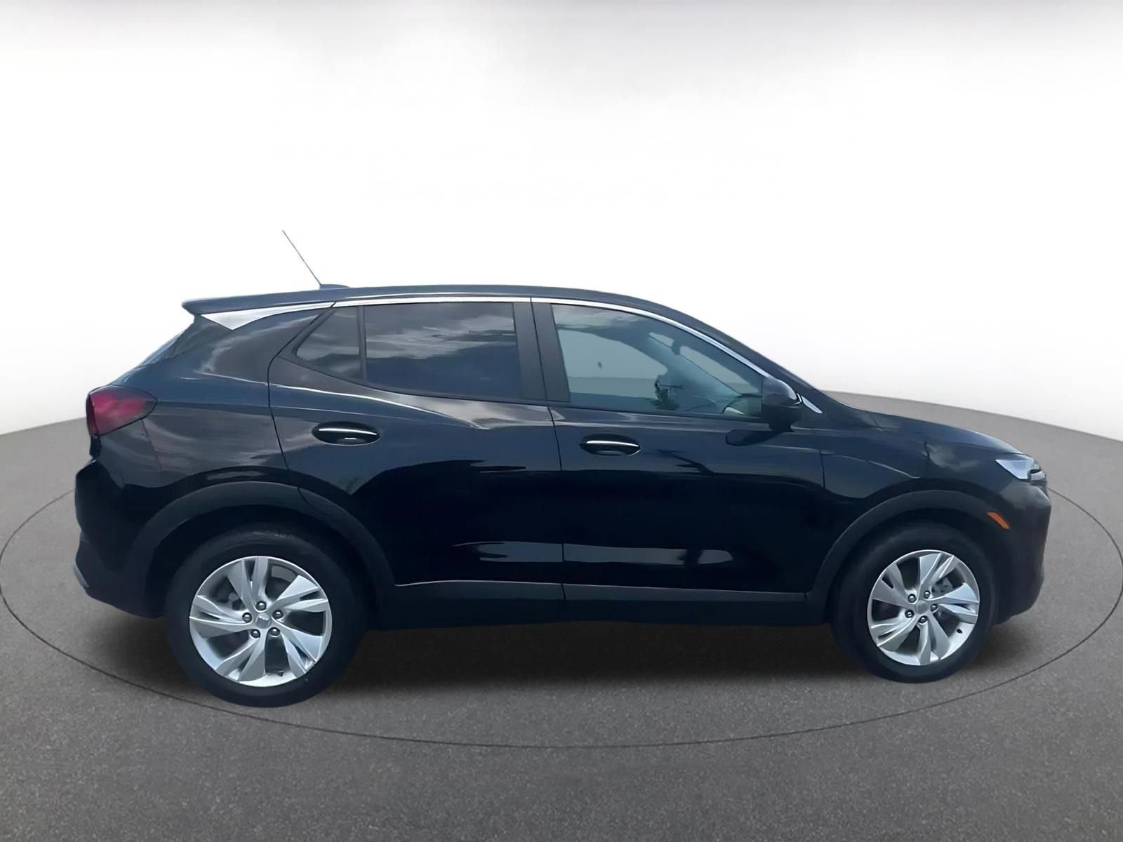 Used 2025 Buick Encore GX Preferred FWD image 16