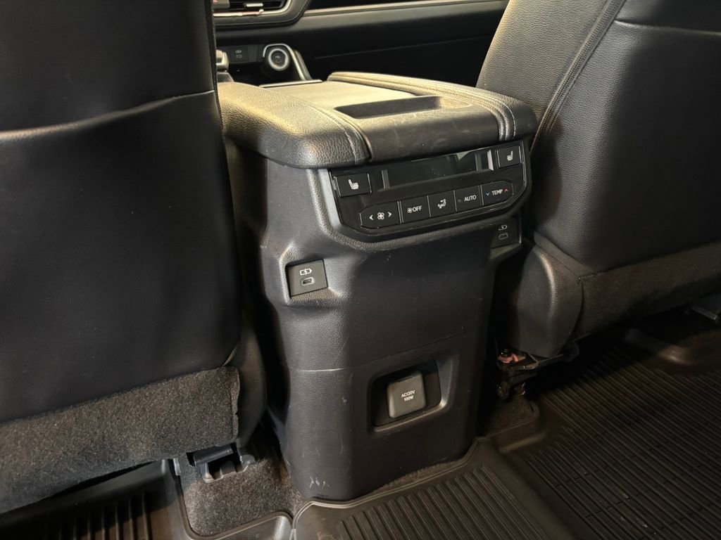 Used 2025 Toyota Grand Highlander AWD image 21