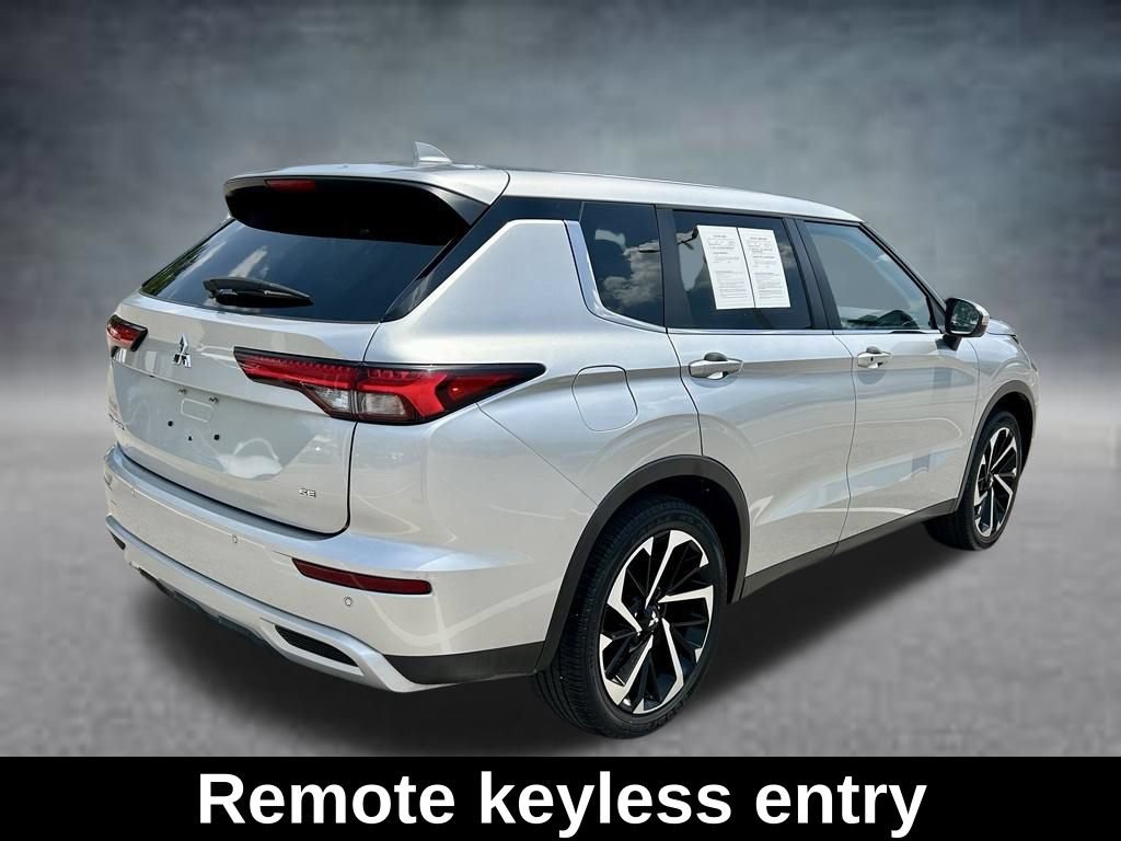 Used 2024 Mitsubishi Outlander SE FWD image 5