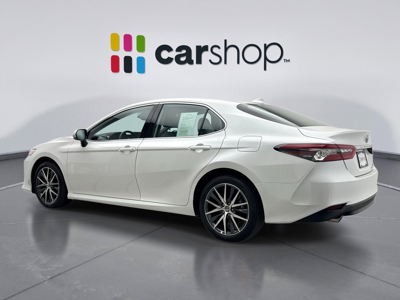 Used 2024 Toyota Camry XLE w/ Cold Weather Package image 3