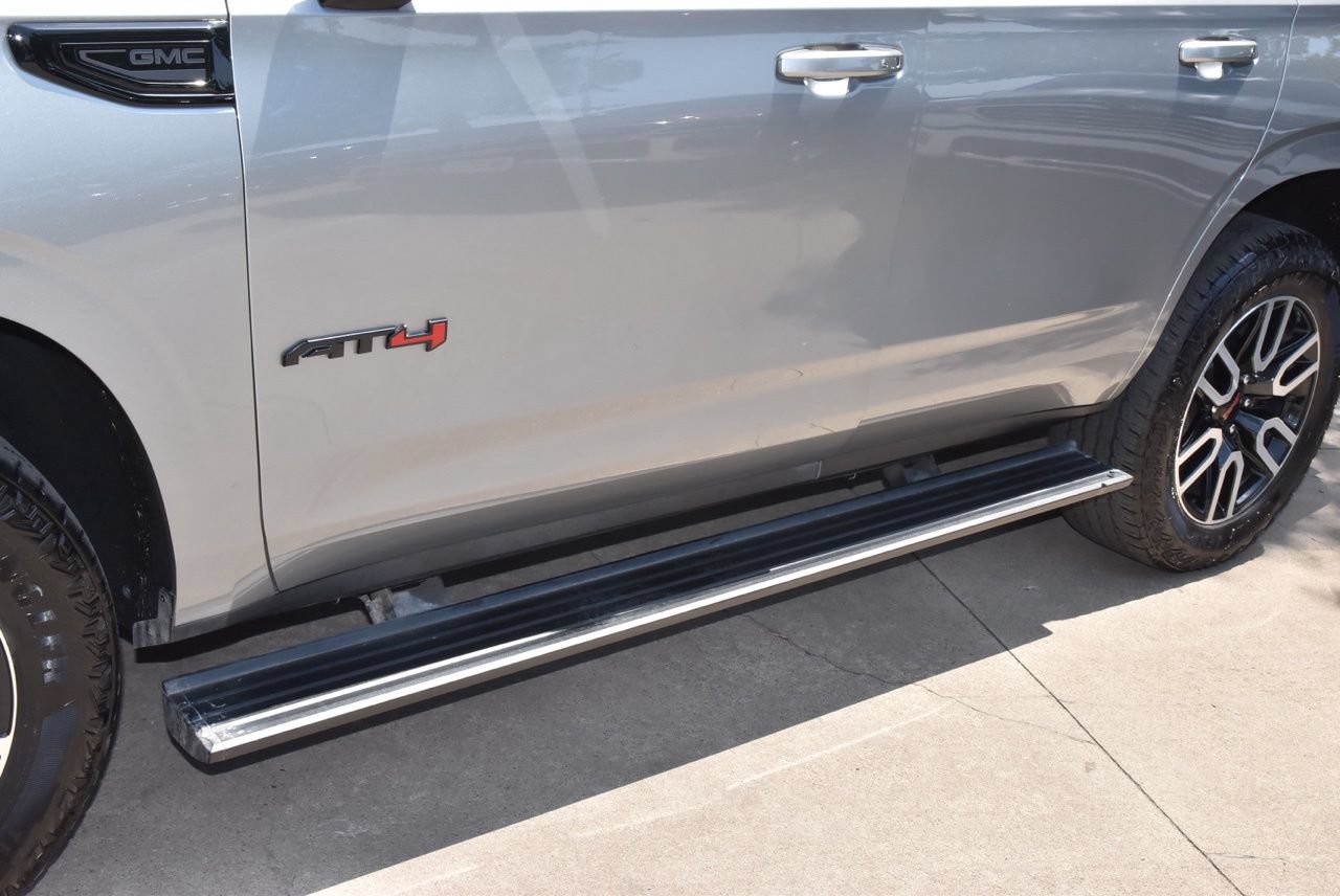 Used 2024 GMC Yukon AT4 w/ Technology Package AWD/4WD image 39