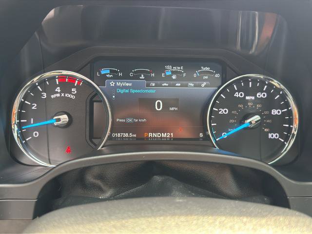 Certified 2017 Ford F350 Platinum w/ Platinum Ultimate Package AWD/4WD image 32