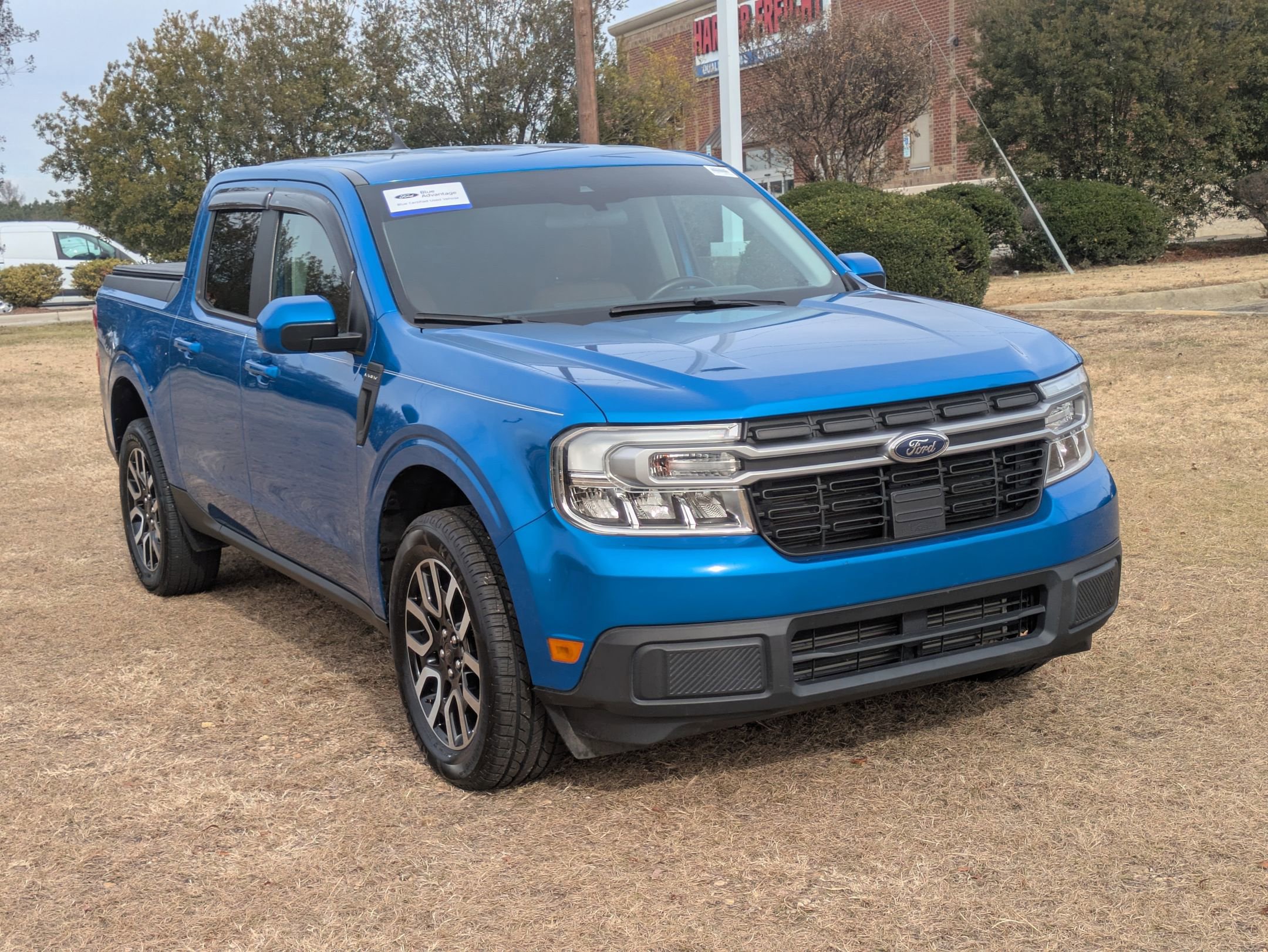 Used 2022 Ford Maverick Lariat w/ Lariat Luxury Package image 2