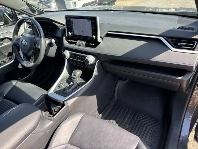 Used 2020 Toyota RAV4 XSE AWD/4WD image 17