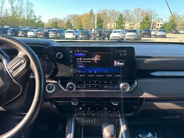 Used 2024 Chevrolet Colorado Z71 w/ Z71 Convenience Package 2 AWD/4WD image 24