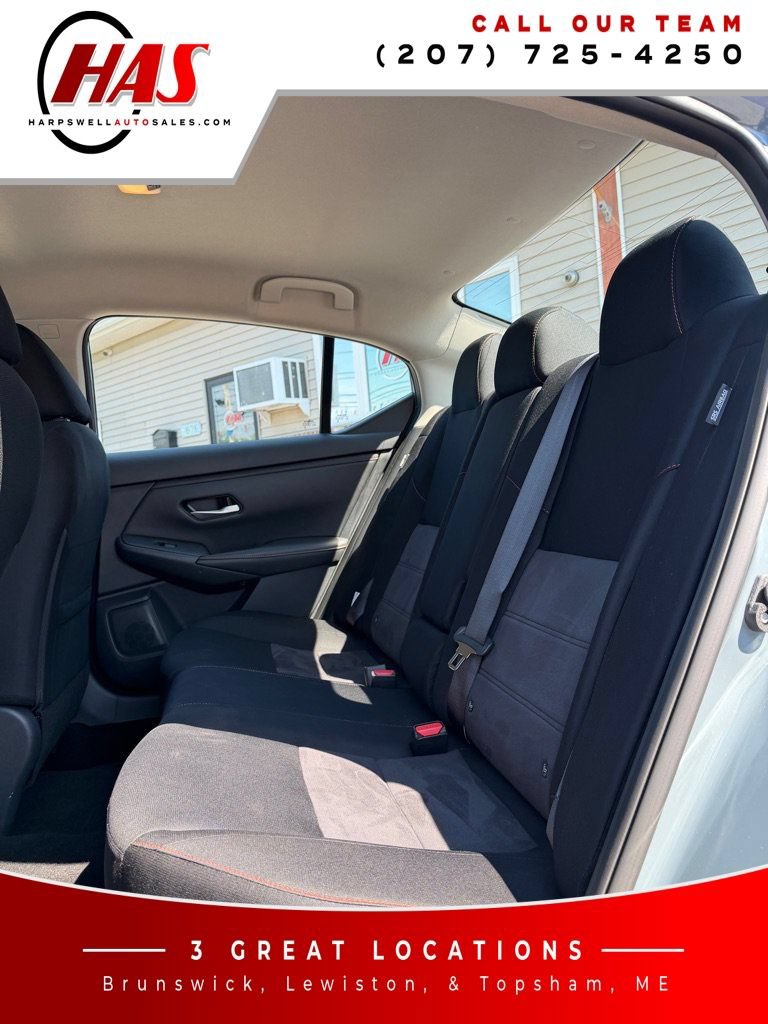 Used 2025 Nissan Sentra SR w/ Midnight Edition FWD image 11