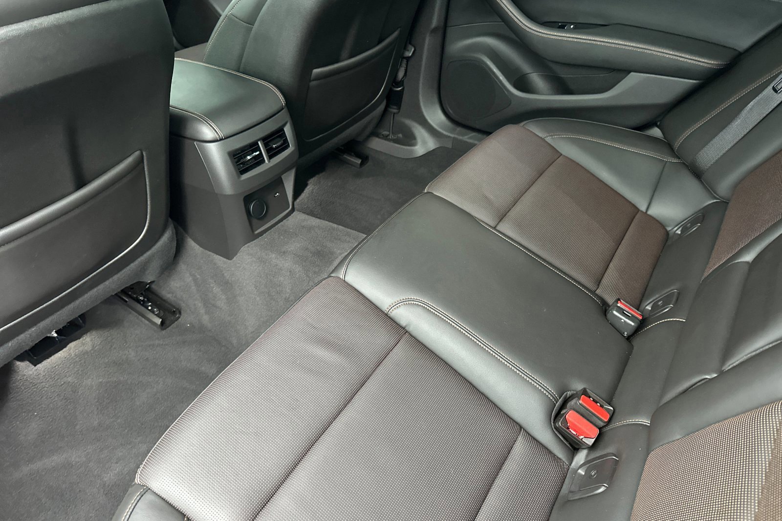 Certified 2023 Cadillac CT5 V w/ Premium Package image 12