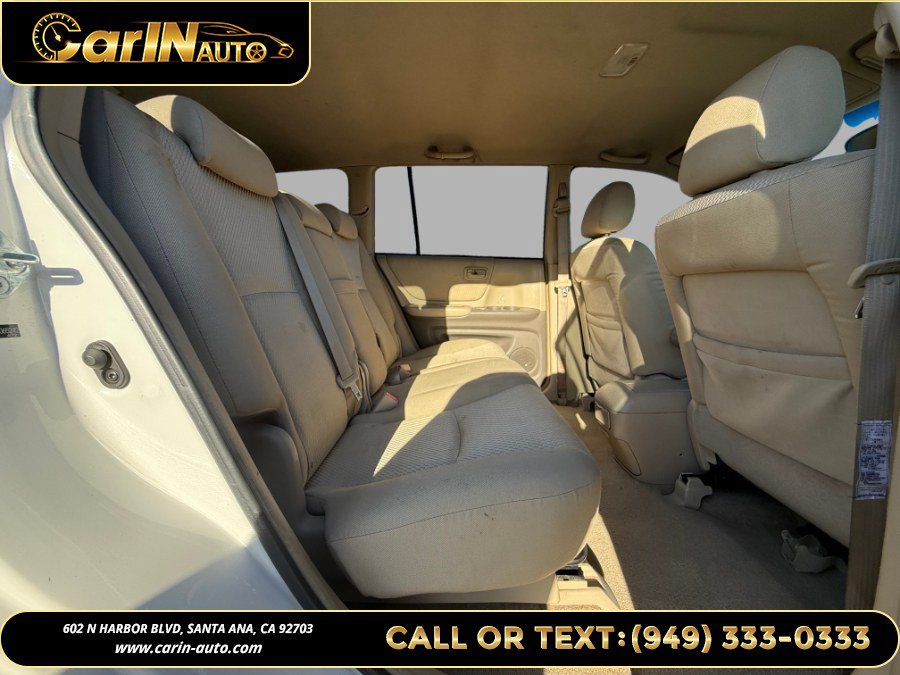 Used 2005 Toyota Highlander 2WD V6 w/ Appearance Pkg image 18