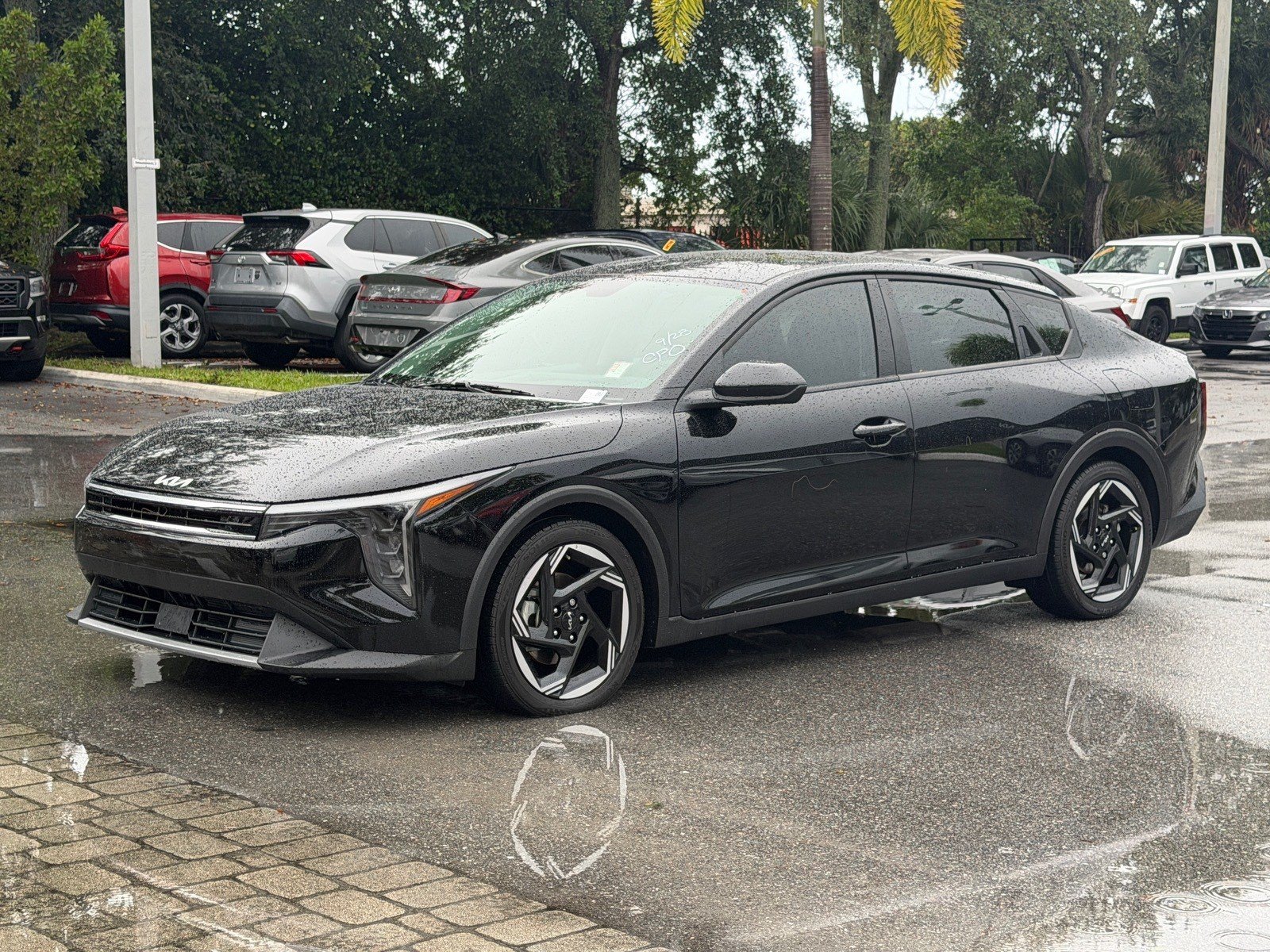 Used 2025 Kia K4 EX FWD image 3